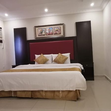 Qasr Al Amal Furnished Units Aparthotel Jeddah Bagian luar foto